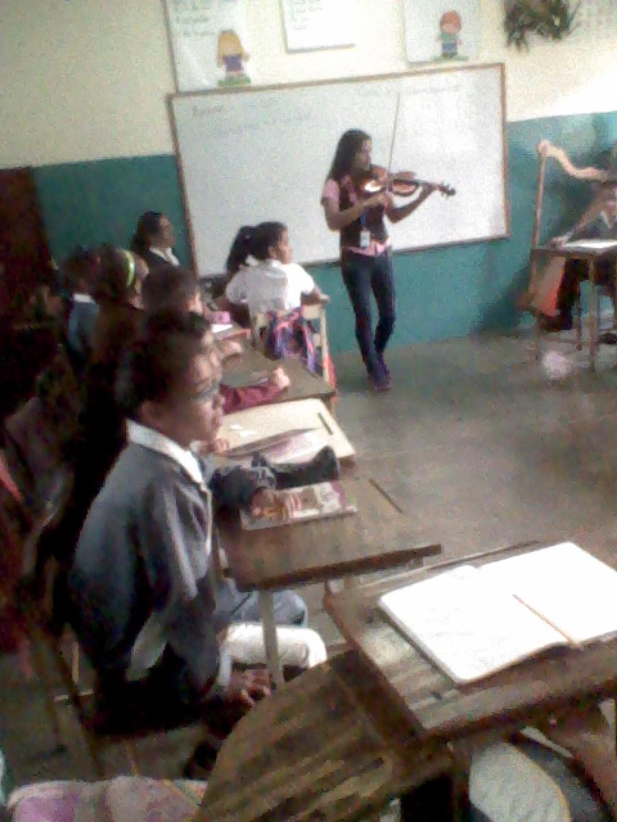 #ElSistemaCumple40 Rosanny Montilla en U.E América Fernández de Leoni