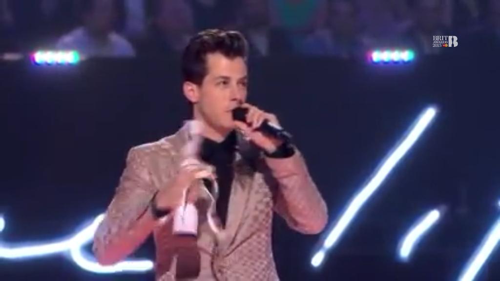 Live_and_sing's tweet photo. Congratulations @MarkRonson @BrunoMars #BRITs2015 #markronsonbrit http://t.co/XJwv7PgluP