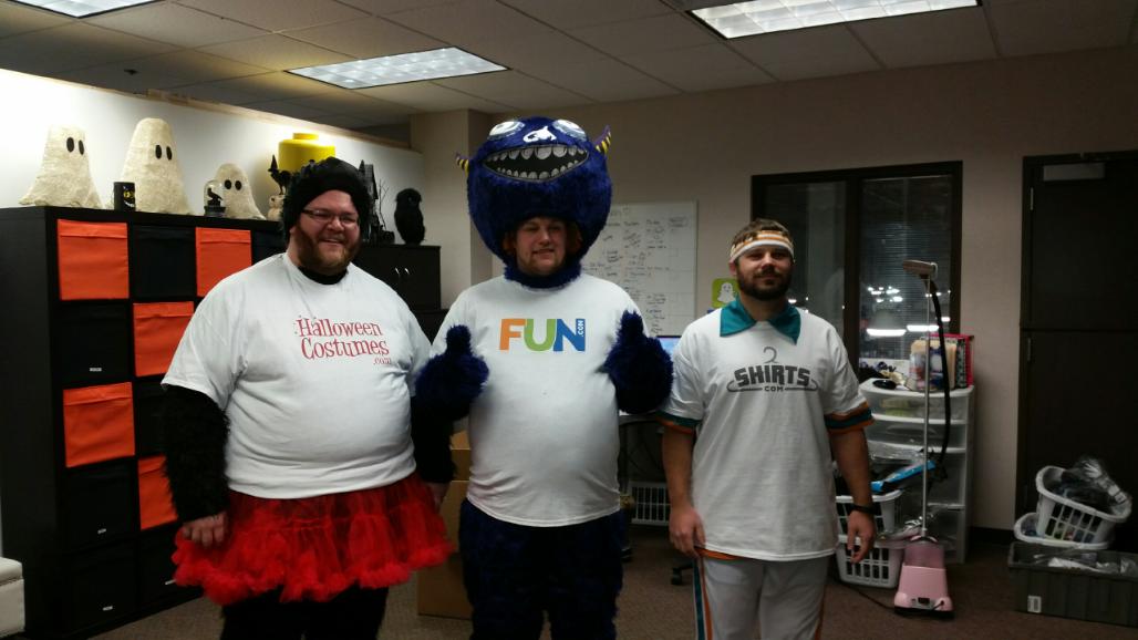 FunDevelopers's tweet photo. 2 developers (@TheSteveKelzer &amp;&amp; @FunCraigFisher) are about to run the 40yd dash for #RunRichRun &amp;&amp; #StJude http://t.co/ZcAykyWz6v