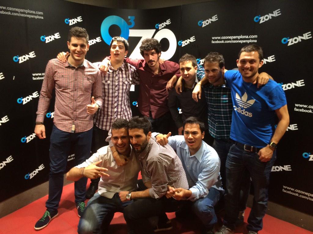 EzquerMikel's tweet photo. Suerte en Germany @edgar891227 !! Perdemos el toque de color http://t.co/Cp7BLfa1mE