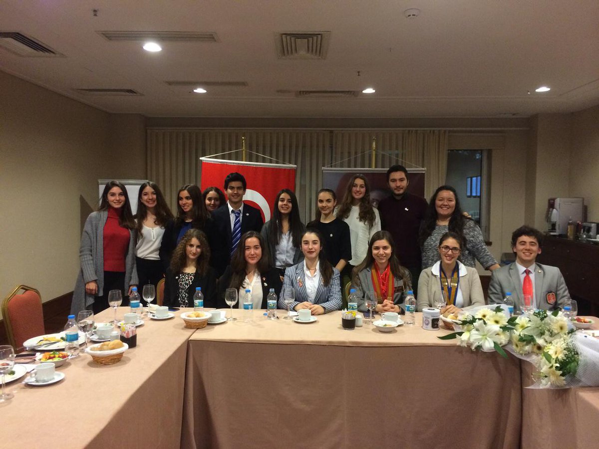 24 Şubat'ta Bölge Interact Komitemiz Bostancı Interact Kulübünü ziyaret etmiştir! :) <a href="/BstncInteract/">Bostancı Interact 14</a>