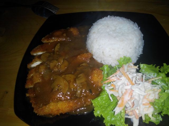chicken katsu with mushroom sauce 
 <a href="/seasonkuliner/">udink</a>  #chef'sCorner