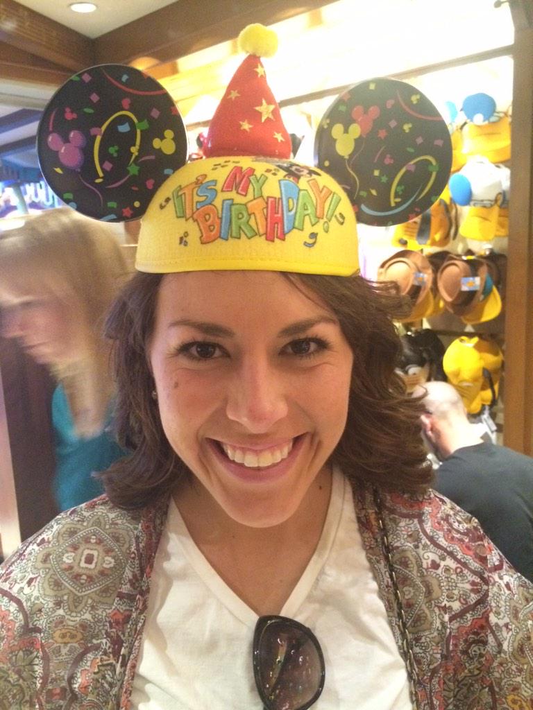 valeriesatcher's tweet photo. Here's to never being able to get another MIP 👏👏 #YouFinallyMadeIt #HBDYankTank @alexfell12 http://t.co/x2mtSpAQVU