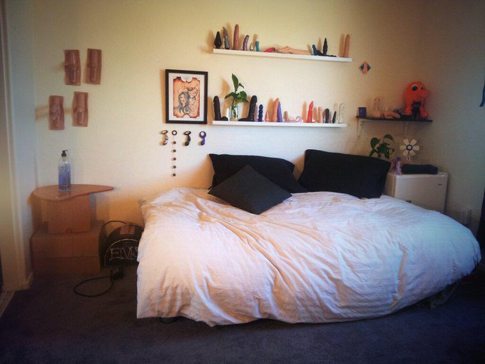 Finally. Had this as an actual bedroom for way too long. All back as it should be http://t.co/sZebP8<a href="/tag/fetish"class="tags"><span>#fetish</span></a>