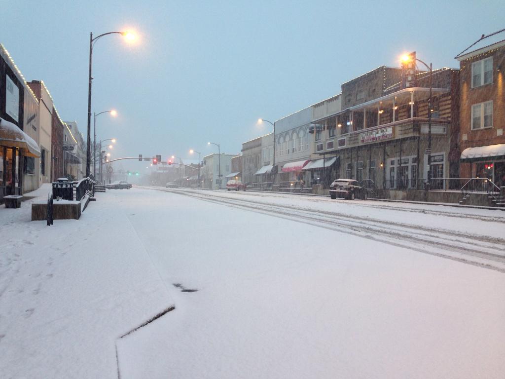 Mississippi Starkville, Mississippi. RT StarkvilleDaily Snow buildup