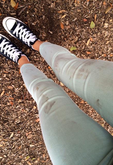 FashnEyeCon's tweet photo. This is what happens when you take a two year old to the playground in mint green jeans ...  http://t.co/3wWMJXBpjd http://t.co/Mqf9pUjaq3