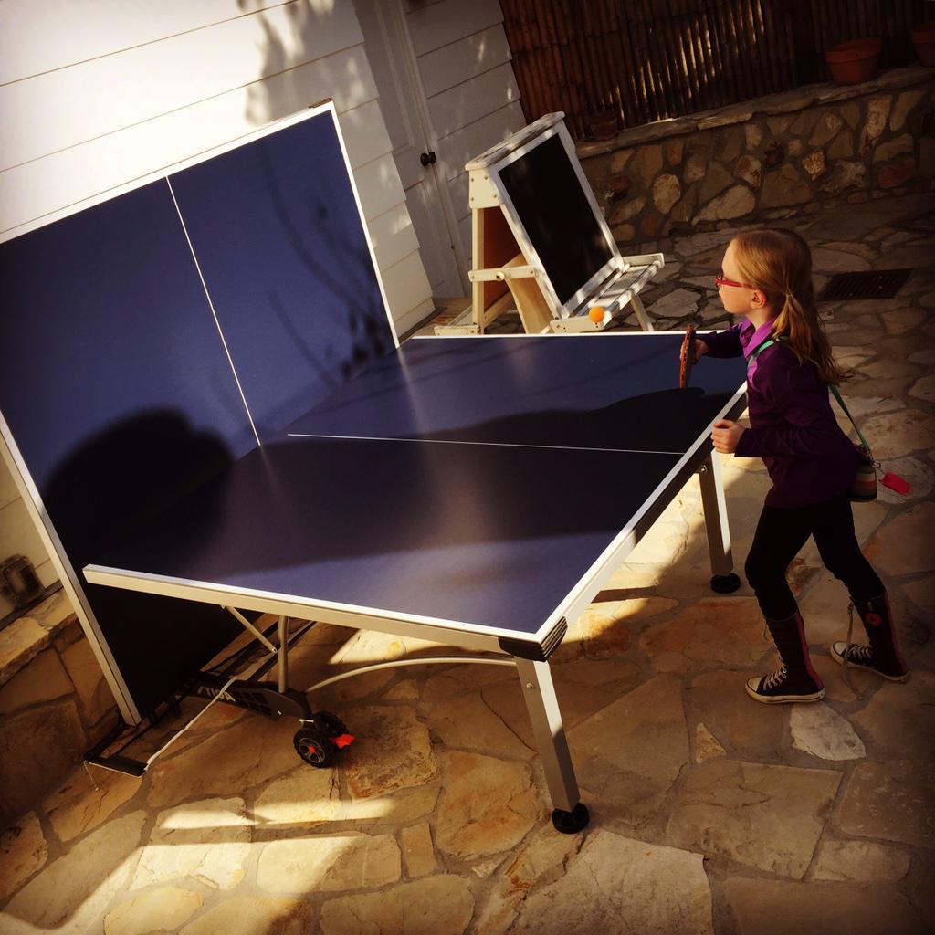 Someone was Inspired by <a href="/ThisGirlCanUK/">This Girl Can</a> and  <a href="/EgleAdo/">Egle Adomelyte</a> to try out daddy's new #stiga outdoor table #SoCalwinters