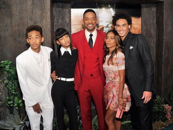 CauseWereGuys's tweet image. If you ever feel ignored, just remember Will Smith has a 22 year old son named Trey Smith