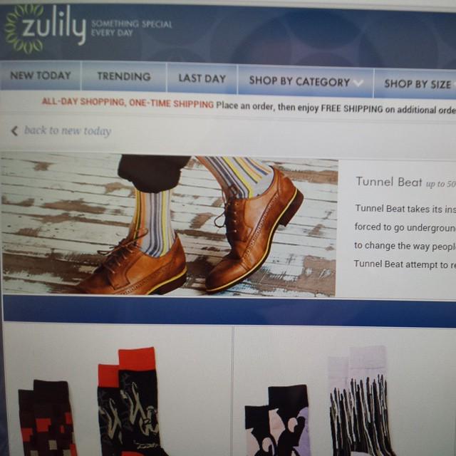 TunnelBeat's tweet photo. Check us out on Zulily!!!
http://t.co/uZbV1PJsiM
#flashsales#gq#dapper#swag# graffiti#evlworld#mensstylefashion#socks http://t.co/8gLEJVKv3K