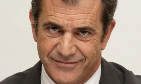 WebInFrontnet's tweet photo. /// I say this with an unblemished record of staunch heterosexuality: I want to blow Mel Gibson. http://t.co/ZHsAVaFtk2