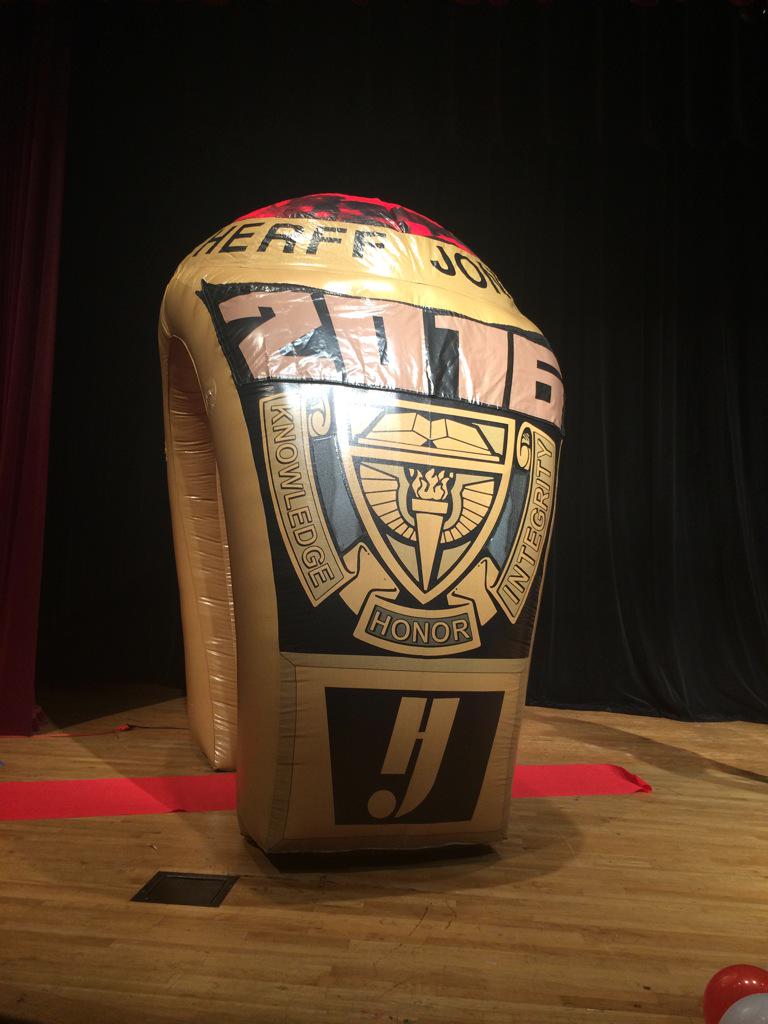 piperprincipal's tweet image. Thank You @HJBroward for an incredible Junior Class Ring Ceremony! The Bengal Nation Appreciates all YOU DO! #class16