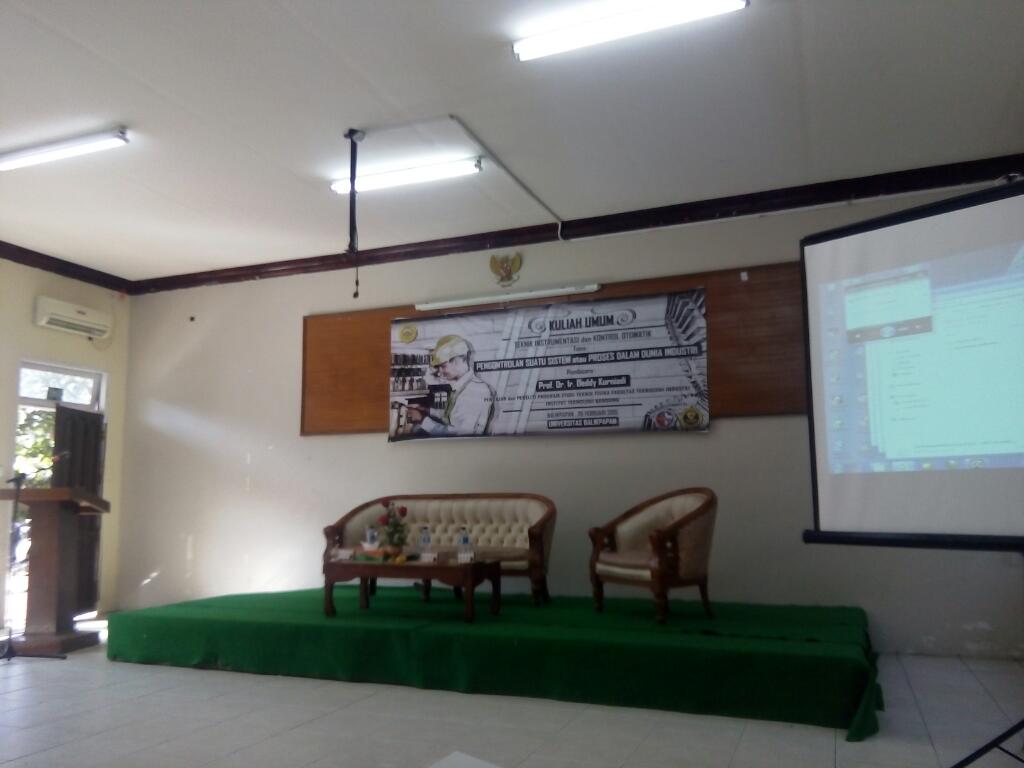 Stage Kuliah Umum hari ini