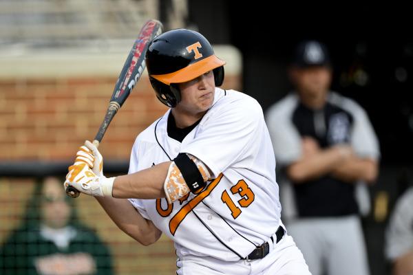 Vol_Baseball's tweet photo. #Vols use nine hits to top Belmont, 4-1, in Nashville! http://t.co/dCv2PHiISc http://t.co/WUTkpIkqDm