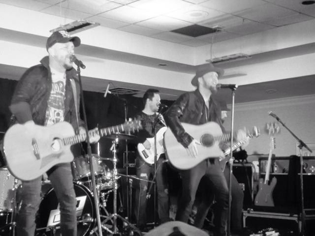 ChampionFord's tweet photo. @locashcowboys rocking #CRS Nashville. #ILoveThisLife Who's going to win the 2015 @FordMustang ?? #ReviverRecords http://t.co/WNjz4yI2Xs