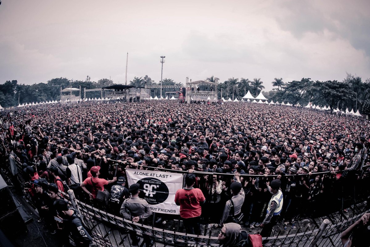 hellprint's tweet photo. bbrapa kota di Jawa Barat sudah aman
semoga kota2 lain ijinnya aman jg, Bismillah
#HellprintWestJavaInvasionTour2015 http://t.co/FYWVnJqNYX