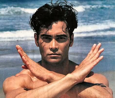 Mark Dacascos cumpleañea y sigue de postureo playero...
Happy Birthday! 