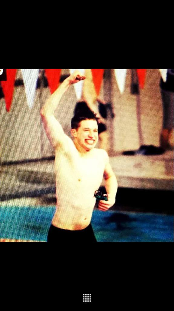 KParkSwim's tweet photo. Pure Happiness @austin_bshaw http://t.co/XjlaMI8Eh9