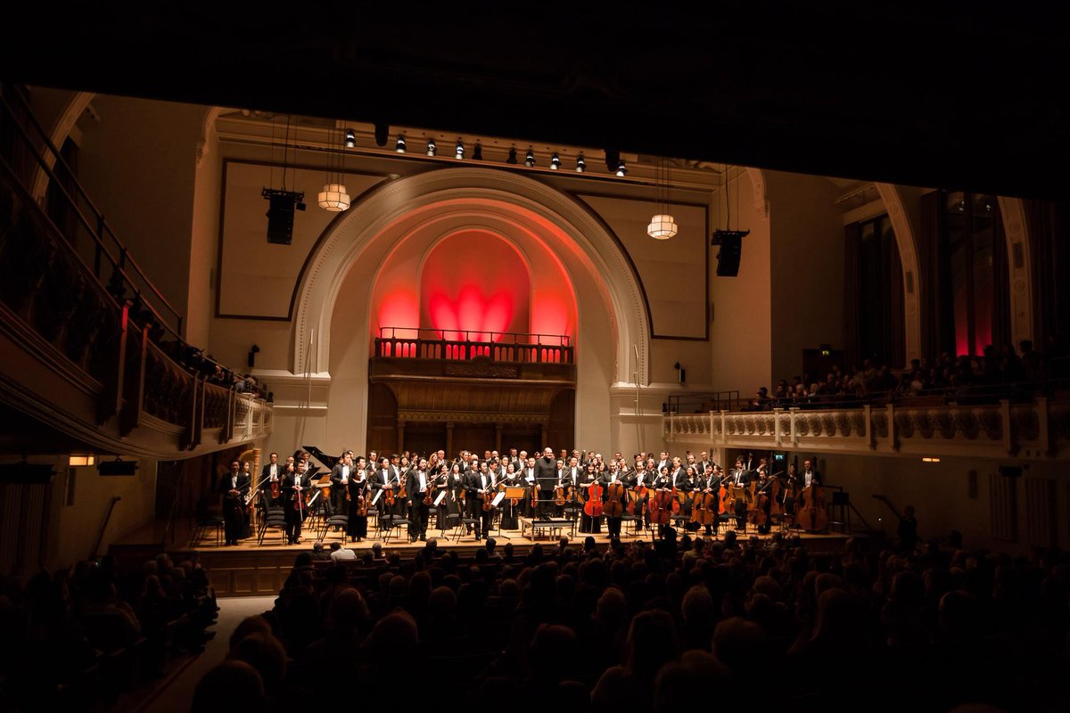 hkphilharmonic's tweet photo. Thank you, audiences in London! #cadoganhall #london #hkphil #fengning #ningfeng #funglam @cadoganhall #eurotour2015 http://t.co/iNg9InEy5e