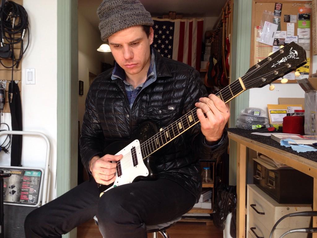 ShyboyTex's tweet photo. For Sale 1957 #Harmony #Stratotone #H88 owned by our buddy Afie of @BahamasMusic He decided to let a few guitars go. http://t.co/tIB1reDcnX