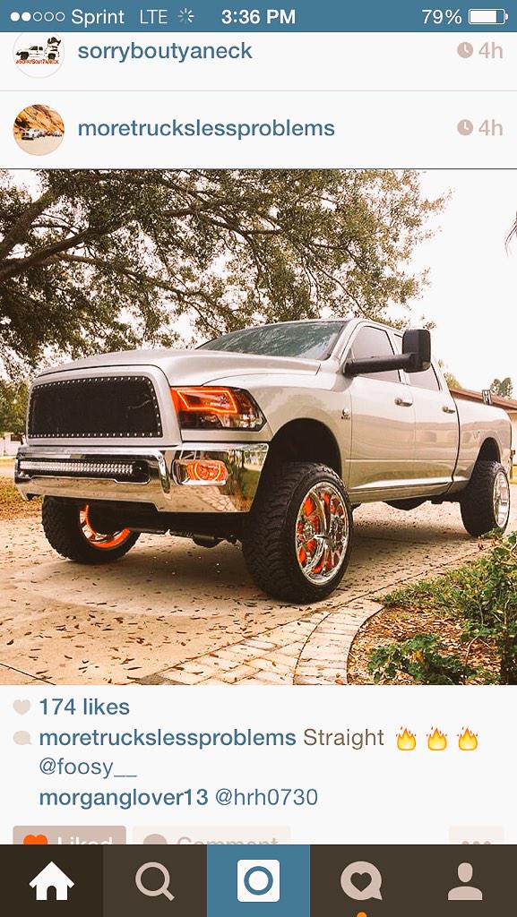 Blake_Harris19's tweet photo. Oh...my... Jesus..  Future truck. #haha #yeahright #forealthough http://t.co/bTxX0TRKAQ
