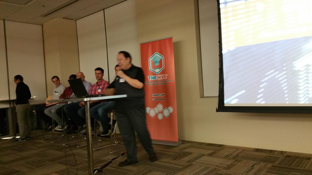 PeterCorless's tweet image. .@HiveData #LambdaArchitecture - @MayoClinic case study by @Teradata &apos;s Allen Khendup