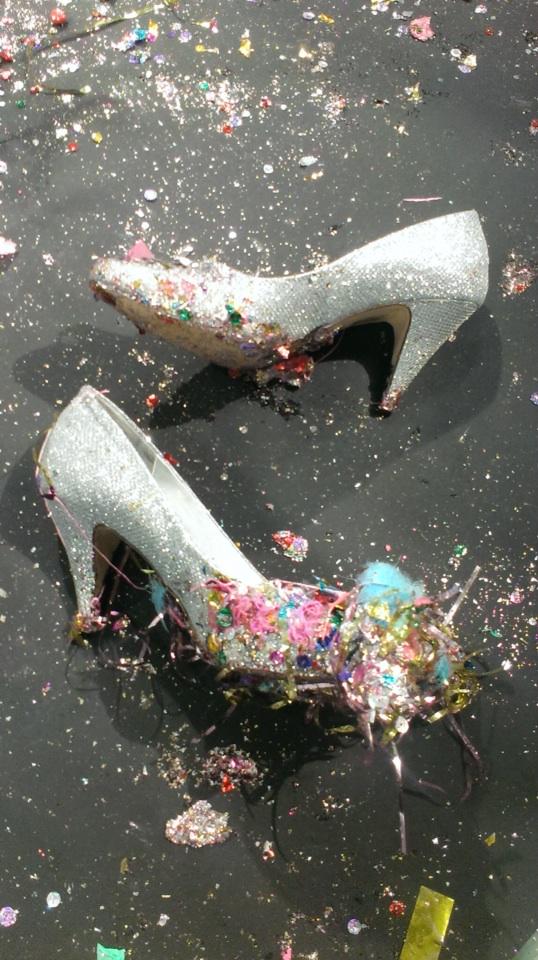 __alcd's tweet image. RT @piestudios: On set recently with @annedouris @_StellaEllaOla_