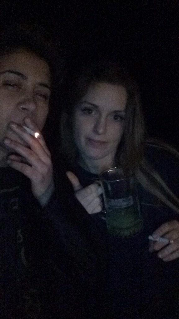 joy2division's tweet photo. WCW #BEACHYNIGHTS @lexibennett9595 http://t.co/rSZNKoDgkk