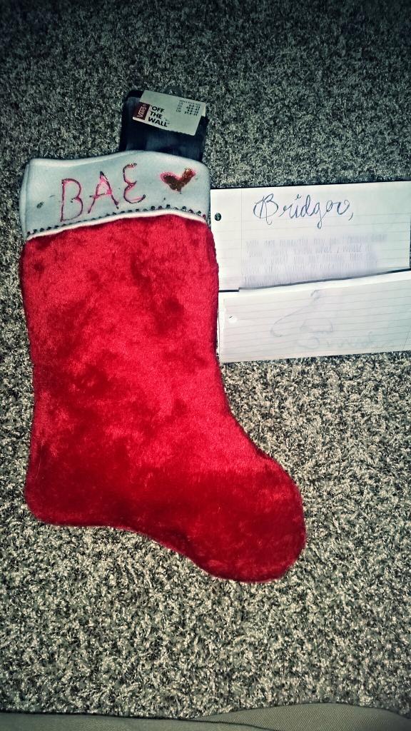 BridgerLomand's tweet image. When its the end of February and you&apos;re still exchanging Christmas gifts. 😘🌲🎁 #itsnevertolate
Thanks Bae @alyssaaa_B