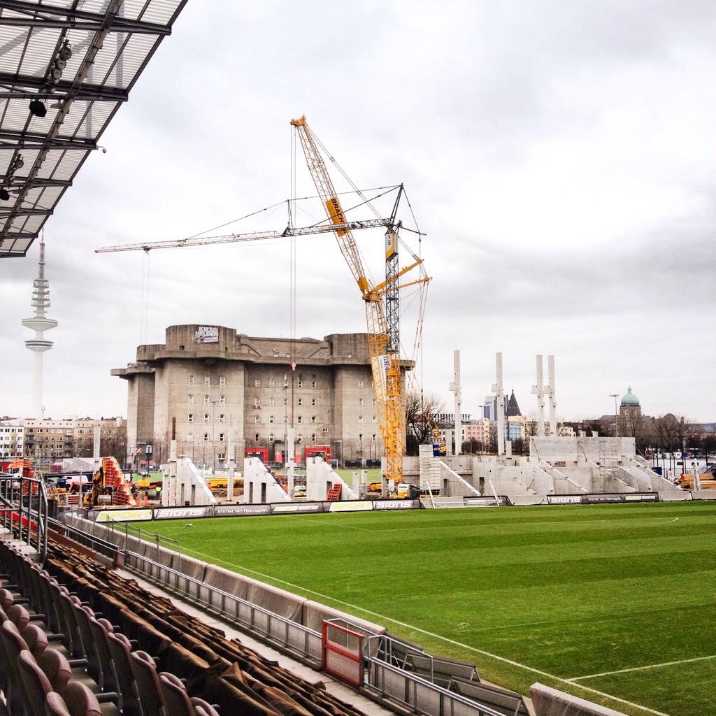 dani_lovski's tweet image. Moin! Geht los... #omr2015