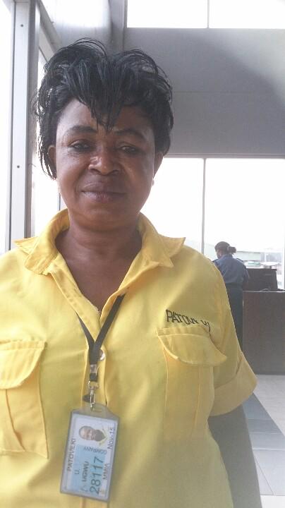 toluzbaba's tweet photo. The people who shld be in aso rock "@ebuka_akara: Josephine Ugwu the cleaner who found n returned N12million in MMIA. http://t.co/KesyyrY8af