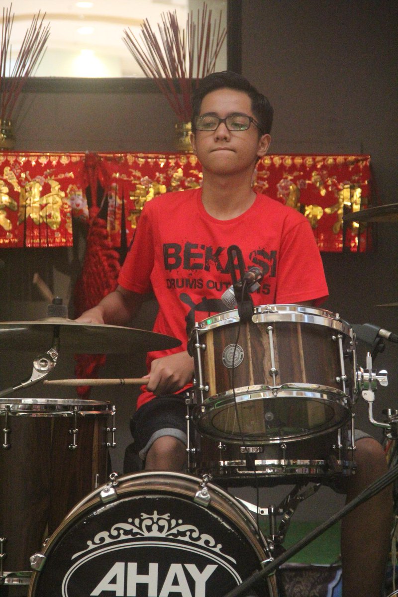 yang pertama nih ada bro @anggAntasari #BekasiDrumsOut
