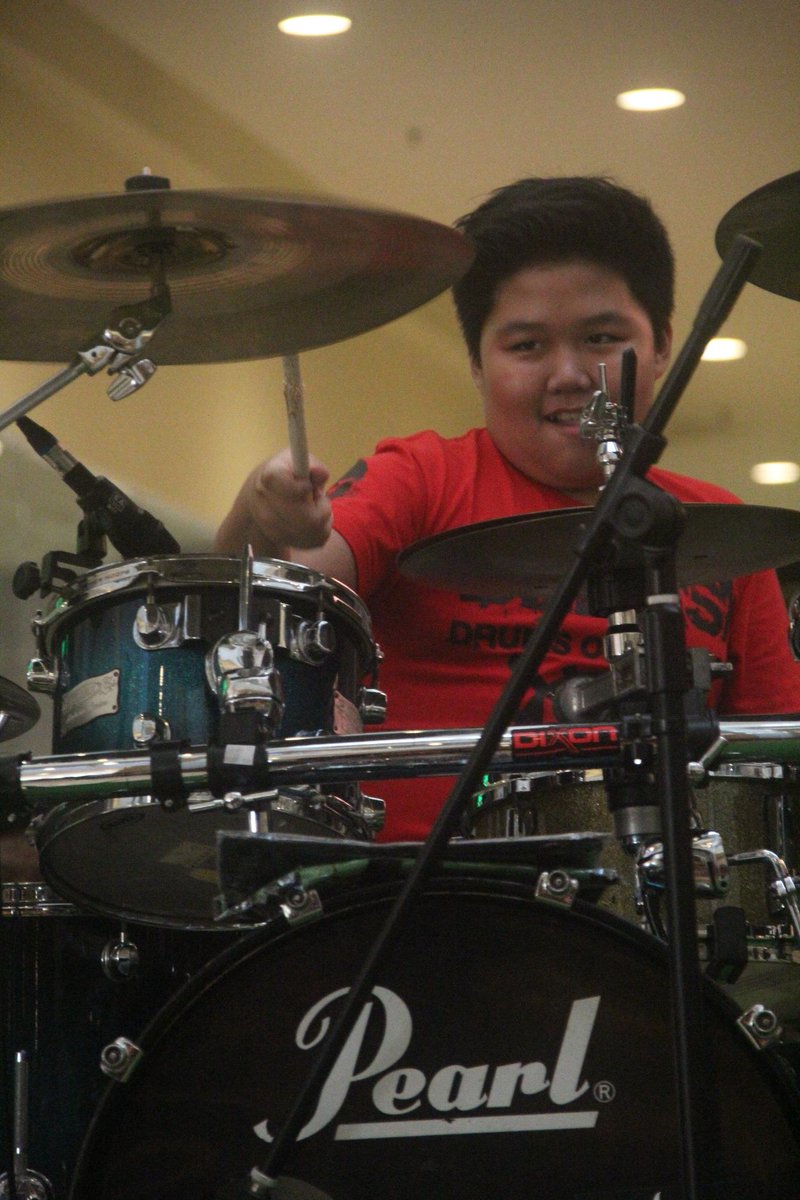 yang kedua ada Bryan Davies #BekasiDrumsOut