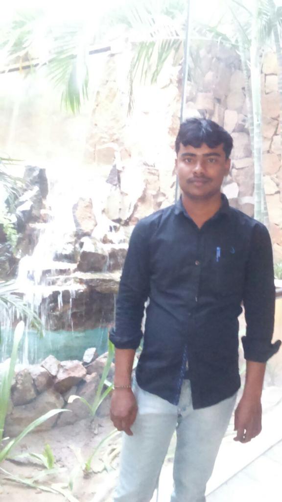 9f26fde1df9c43f's tweet image. In Adani house