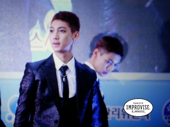 B-wVUu4VEAACb_B.jpg:large