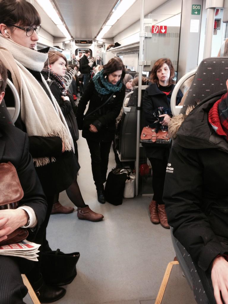 Bijna dagelijks rechtstaan van Mortsel-Oude God (8u48) naar Brussel. Verbetering in zicht <a href="/NMBS/">NMBS</a> ?