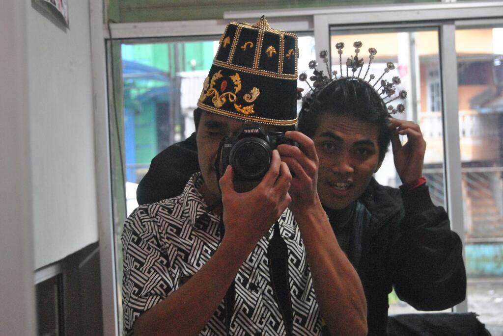 Instink_Morvin's tweet photo. Me and frend pengantin baru 😀 @NikonIndonesia   #MeAndMyNikon http://t.co/gpGN9xDXBT