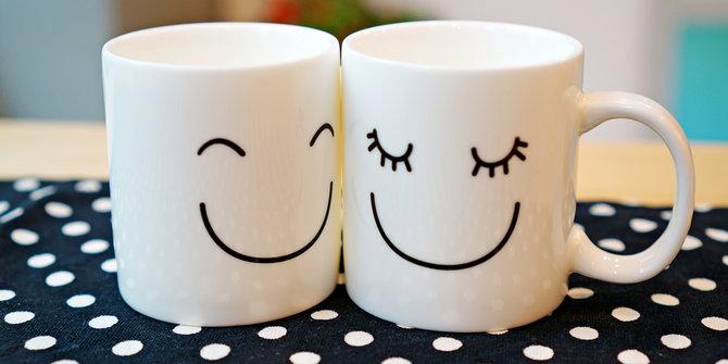 #TipsCinta RT <a href="/merdekadotcom/">Merdeka.com</a>: 6 Kebiasaan yang bikin hubungan cinta makin lengket -> goo.gl/R9hk7t  #LinkAsik