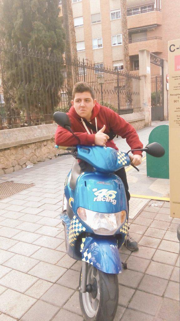 DonoOrtiz's tweet photo. En mi interior soy cani #daleduropapi #toresulon #estoyaburridoquereme http://t.co/9k9ERgFwu3