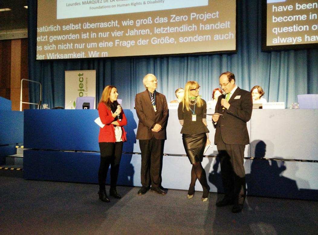 ZeroProjectorg's tweet photo. @carolinekanchi is interviewing the founder of @ZeroProjectorg! @Good_Policies @The_EFC @Fundacion_ONCE #MartinEssl http://t.co/3JJGg9od0N