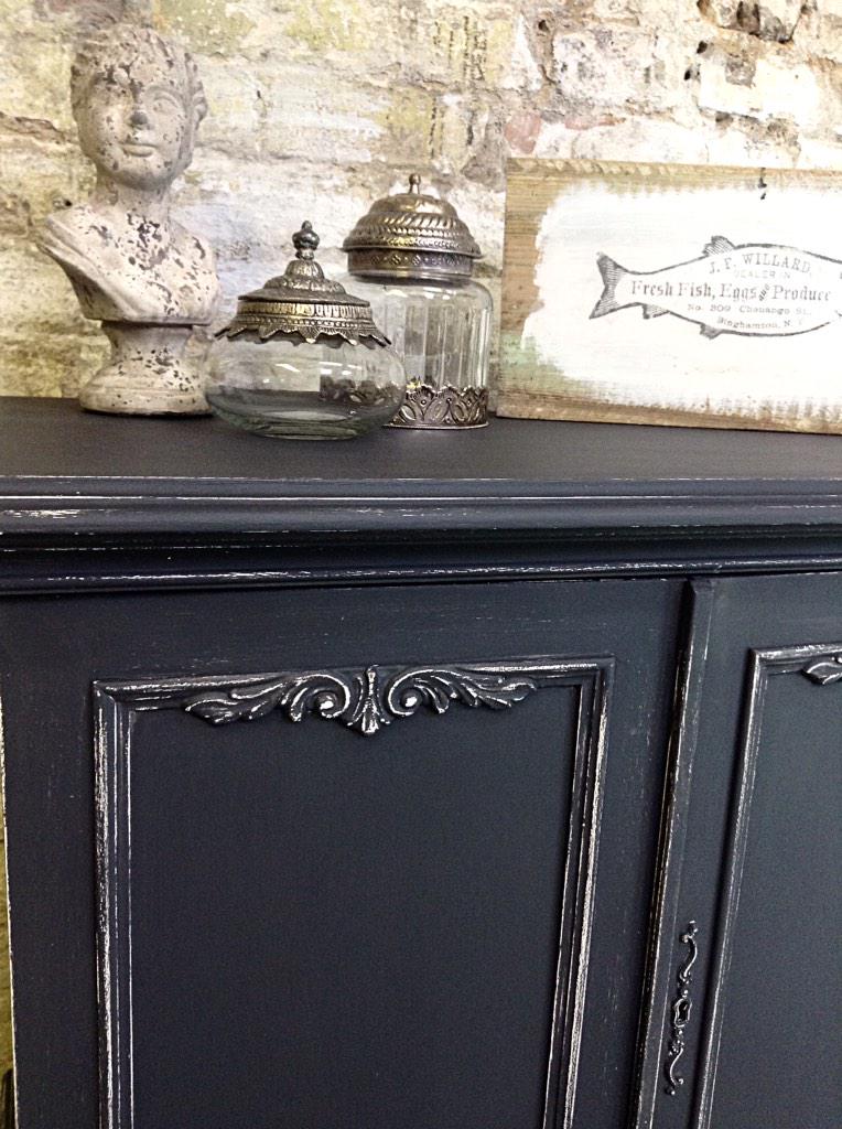 restorationloft's tweet photo. Great transformation using Autentico Vintage chalk paint #Autentico#ChalkPaint http://t.co/JwRaRAWT3C