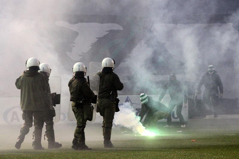 サッカーキング リーグ情報 ギリシャリーグが無期限中止に ダービー戦の暴動やクラブ役員の乱闘で Http T Co 96hai6dyae ギリシャ スーパーリーグは 今シーズン3度目のリーグ中止となりました Http T Co B1tv5kqwty Twitter