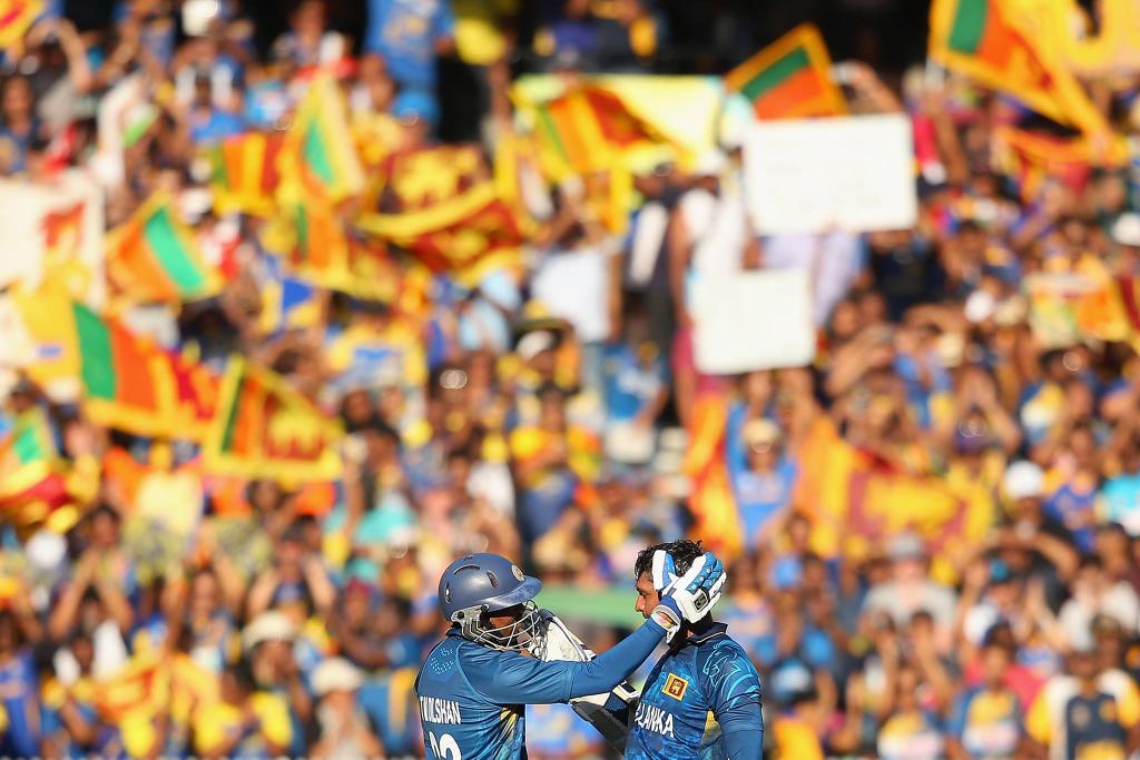 Sandun_R's tweet photo. Thank You all the Sri Lankans Living in Melbourne for ur Great Support! Proud! #SLRoar #GoLions #ThanksMelbourne http://t.co/pPo34lk8Aj