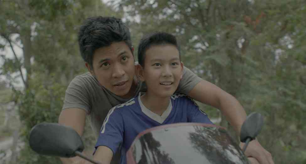 mikepalmi's tweet photo. .@WinAtCheckers #Asia premiere @HKIFF Congrats @JunePyo @Edward_Gunawan et al http://t.co/5h56gxlXMk @CreativeLabHI http://t.co/0a3nyEEx7m