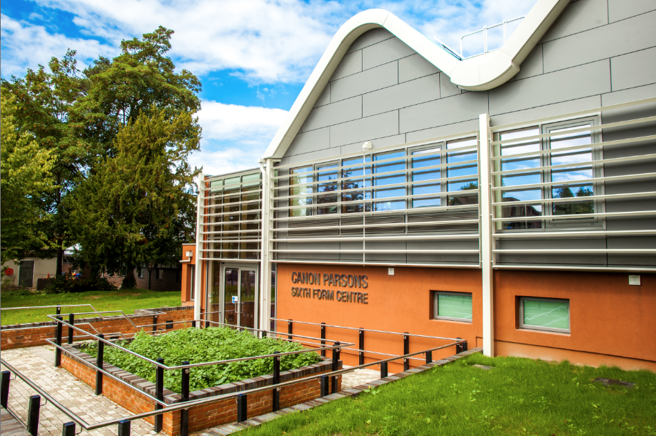 DunneConstruct's tweet photo. Finchley Sixth Form Centre completion photograph. The centre has provided improved learning facilities for students http://t.co/0GN0GzUOBG