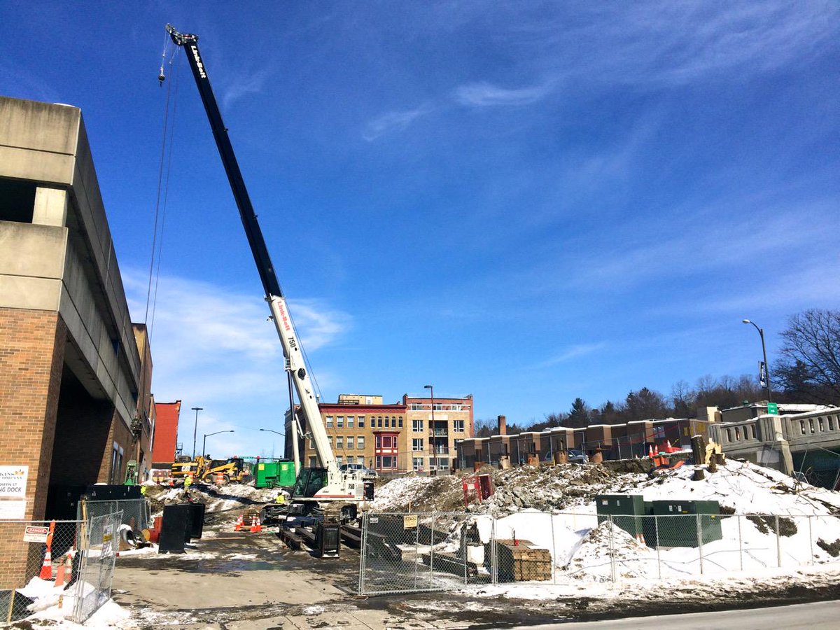 IthacaBuilds's tweet image. Downtown #twithaca 159-room #Marriott project digs and drives shoring beams, photos here: ithacabuilds.com/2015/02/26/mar…
