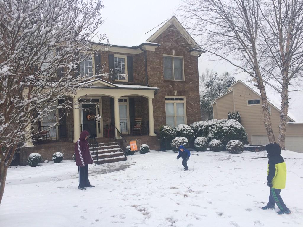 peavy_kim's tweet photo. #snowday http://t.co/cTwZkIYIrS