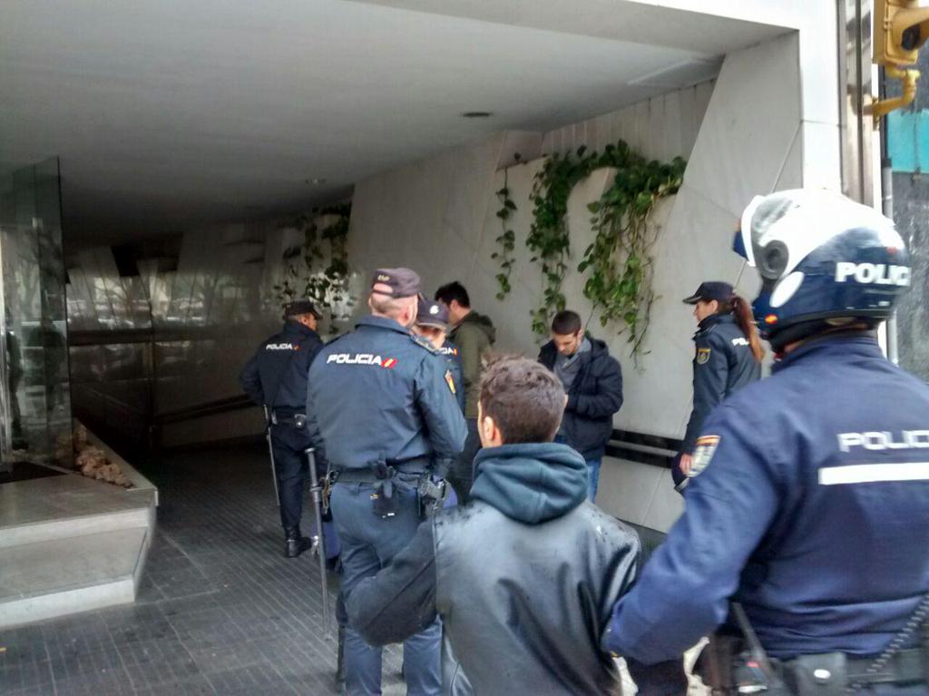CimMallorca's tweet image. Els nazis estan siguent identificats #foranazis #26F fotografia se la @La_Directa
