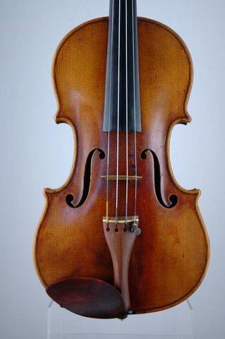 ClaudeLebet's tweet photo. #violin #Stradivari #Bazzini #crazyEx #fairydance #Perlman https://t.co/7J7IPUCPVo http://t.co/U6pJ3MnqvW