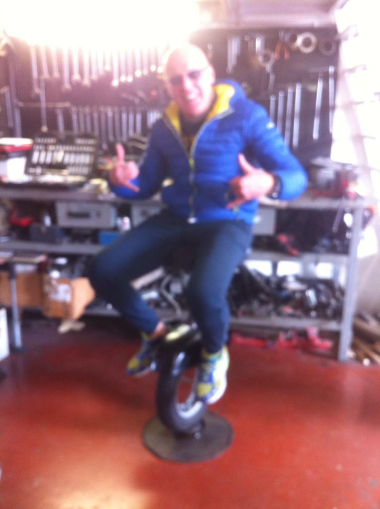 ItalianSteelArt's tweet photo. #Vespa#vespaTwistStool #zerogravity #italiansteelart.com #CoolStool #upcycling #upcyclingDesign #ExclusiveDesign #yep http://t.co/rT1uxzwQ3q