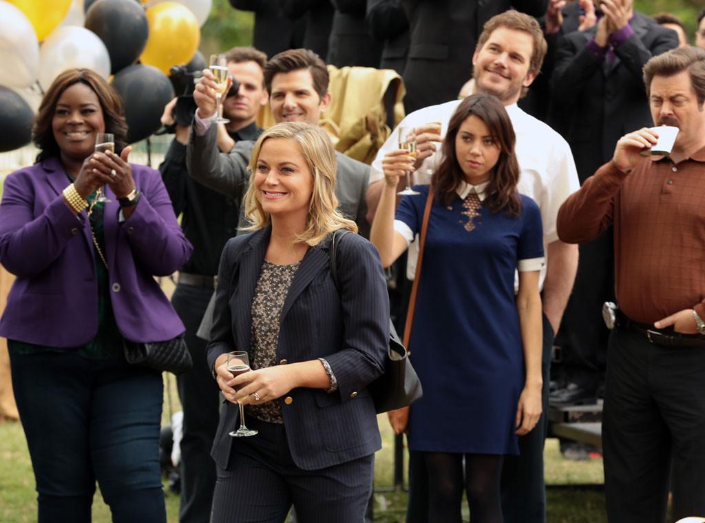 enews's tweet photo. Here's how Parks and Recreation ranks amongst the best and worst TV finales of all time: http://t.co/vJTPBZmVAe http://t.co/qjtfATezJL